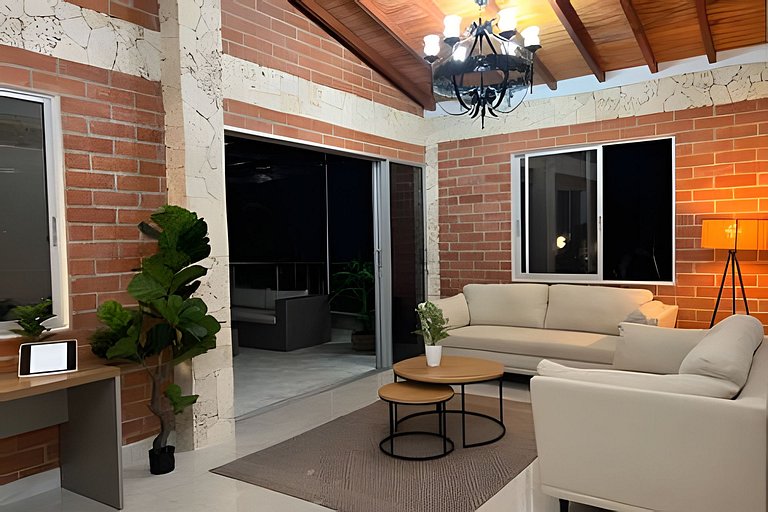 Casa Palos Altos; Poblado; 6 min de Provenza;