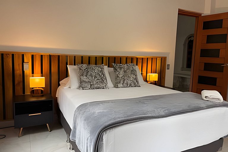 Casa Palos Altos; Poblado; 6 min de Provenza;