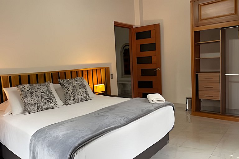 Casa Palos Altos; Poblado; 6 min de Provenza;