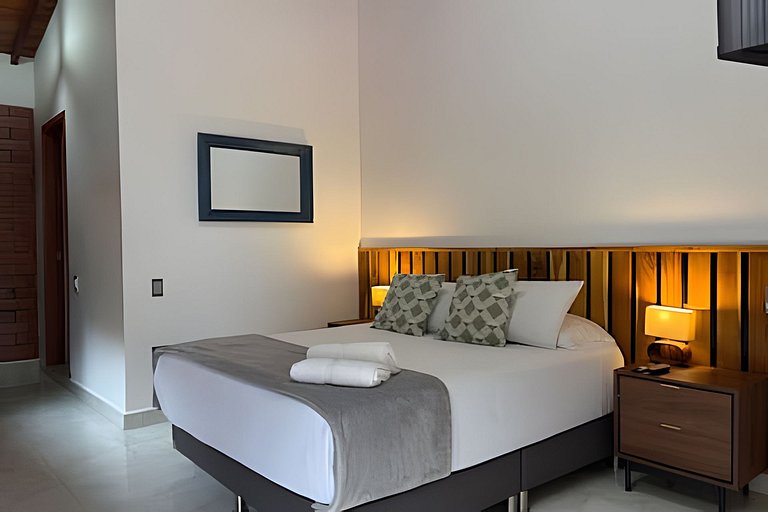 Casa Palos Altos; Poblado; 6 min de Provenza;