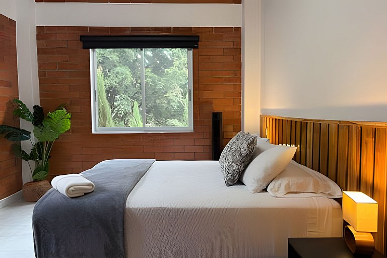 Casa Palos Altos; Poblado; 6 min de Provenza;