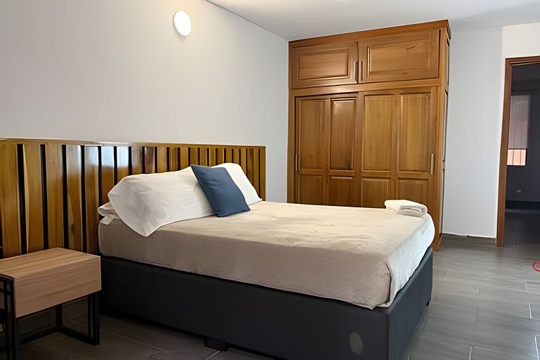 Casa Palos Altos; Poblado; 6 min de Provenza;