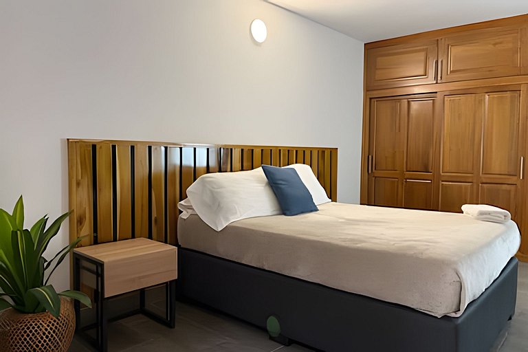 Casa Palos Altos; Poblado; 6 min de Provenza;