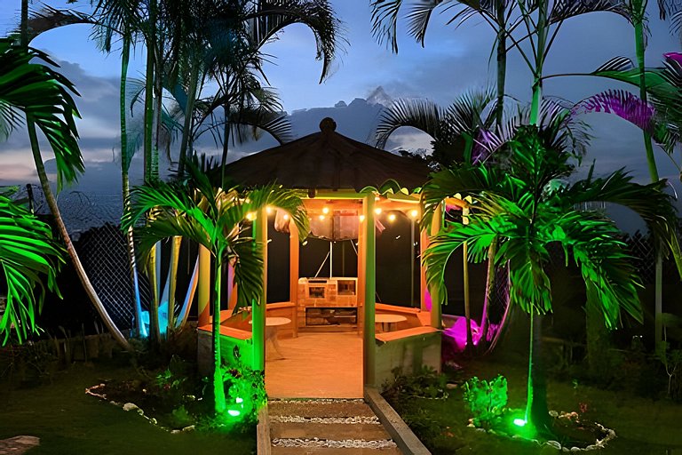 Apt Palos Altos Poblado; caminando de restaurantes