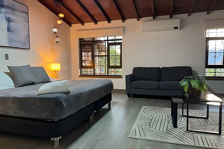 Apt Palos Altos Poblado; caminando de restaurantes