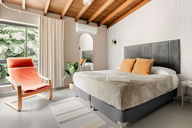 NUEVA Mansion con piscina y jacuzzi, El Poblado