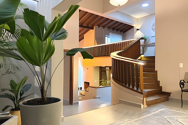 NUEVA Mansion con piscina y jacuzzi, El Poblado