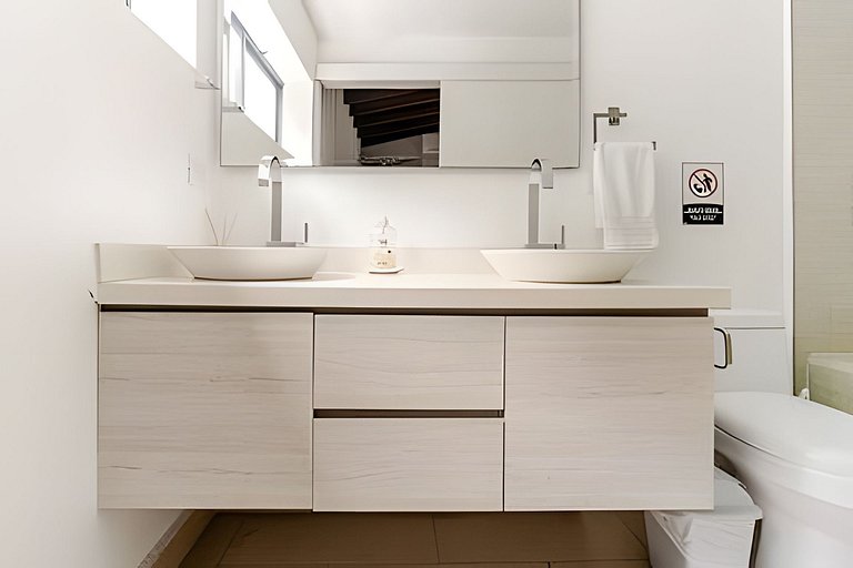 NUEVA Mansion con piscina y jacuzzi, El Poblado