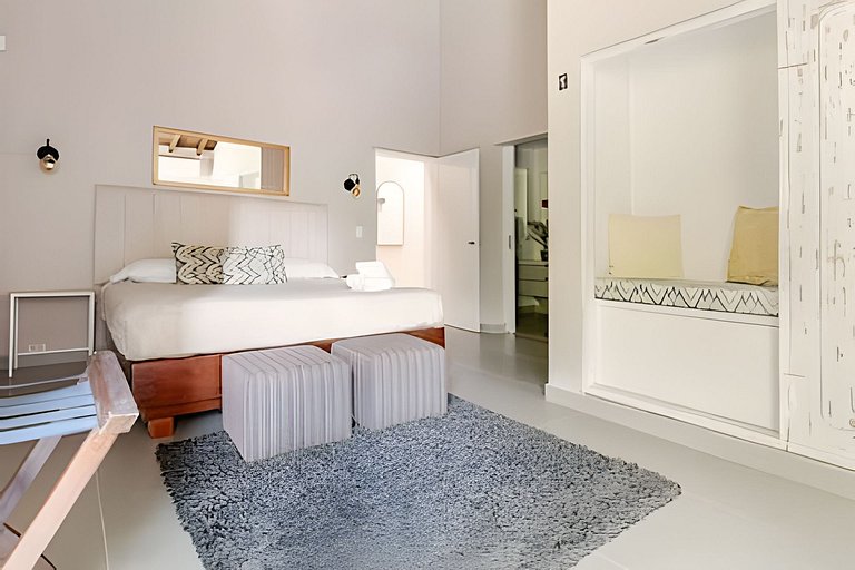 NUEVA Mansion con piscina y jacuzzi, El Poblado