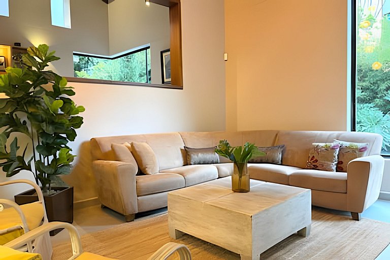 NUEVA Mansion con piscina y jacuzzi, El Poblado