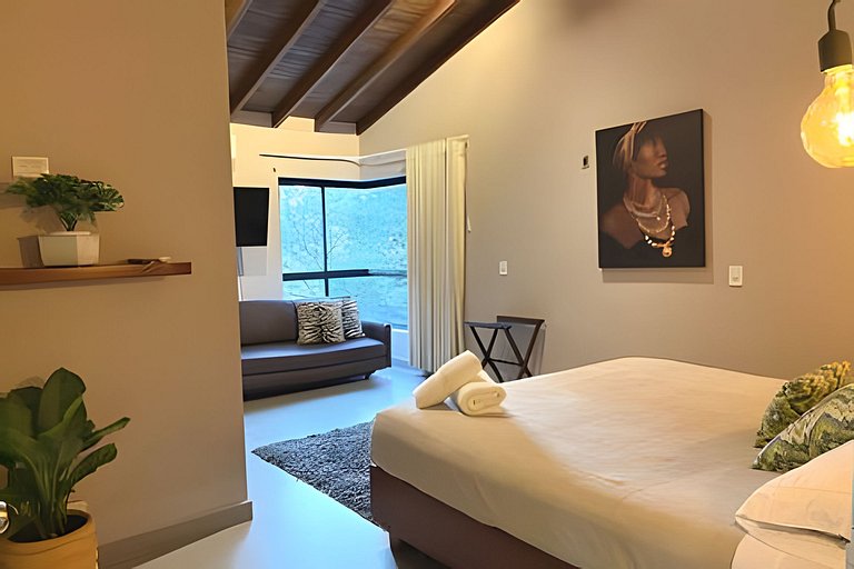 NUEVA Mansion con piscina y jacuzzi, El Poblado