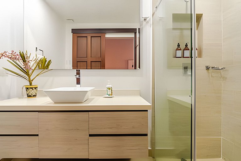 NUEVA Mansion con piscina y jacuzzi, El Poblado