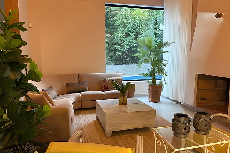 NUEVA Mansion con piscina y jacuzzi, El Poblado