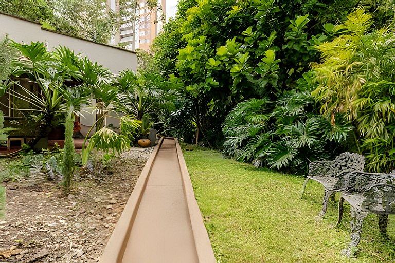 NUEVA Mansion con piscina y jacuzzi, El Poblado