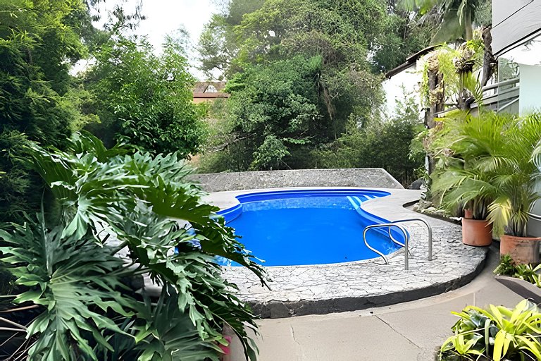 NUEVA Mansion con piscina y jacuzzi, El Poblado