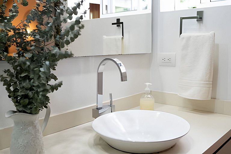 NUEVA Mansion con piscina y jacuzzi, El Poblado