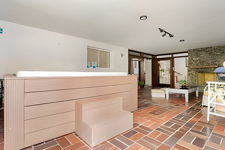 NUEVA Mansion con piscina y jacuzzi, El Poblado