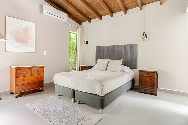 NUEVA Mansion con piscina y jacuzzi, El Poblado