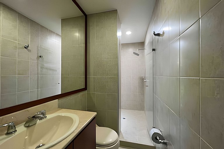 Exclusive apt in Poblado, Central location